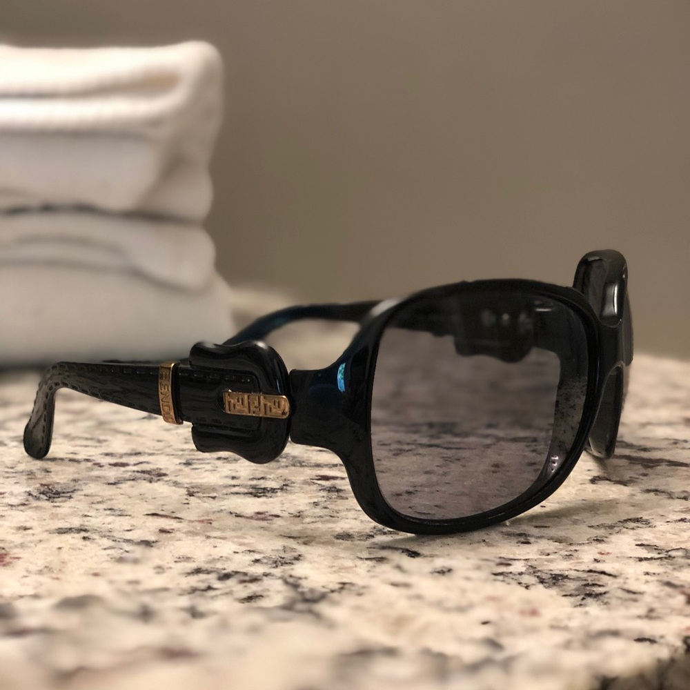 Women’s Fendi black & Gold sunglasses